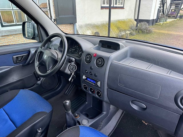 Peugeot partner mpv 1.4 xr cool 94njhj - afbeelding 15 van  17