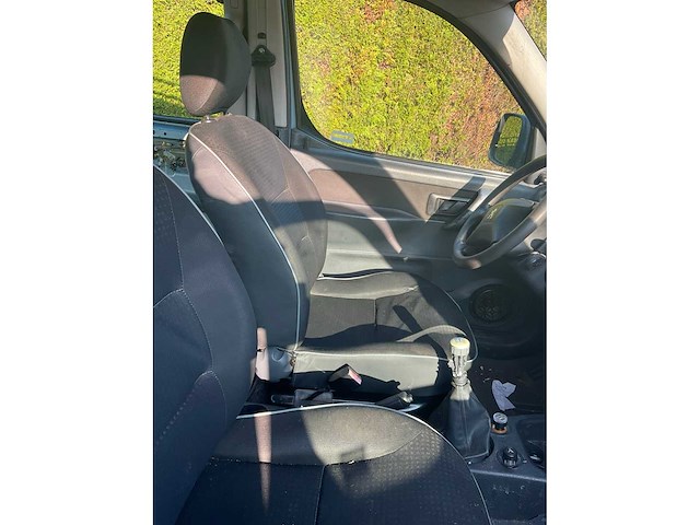 Peugeot partner mpv 46-lh-tj - afbeelding 20 van  34