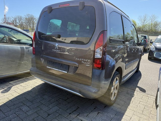 Peugeot partner tepee outdoor partner tepee outdoor 1.6 e-hdi outdoor stt 92, 2013 - afbeelding 26 van  31