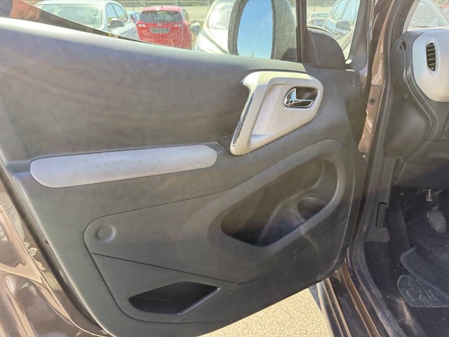 Peugeot partner tepee outdoor partner tepee outdoor 1.6 e-hdi outdoor stt 92, 2013 - afbeelding 29 van  31