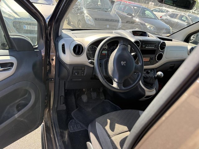 Peugeot partner tepee outdoor partner tepee outdoor 1.6 e-hdi outdoor stt 92, 2013 - afbeelding 30 van  31