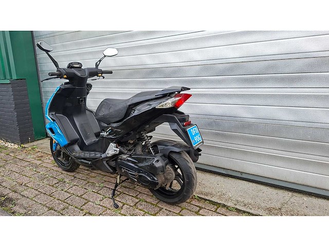Peugeot speedfight 25 km snorscooter 4takt - afbeelding 3 van  7