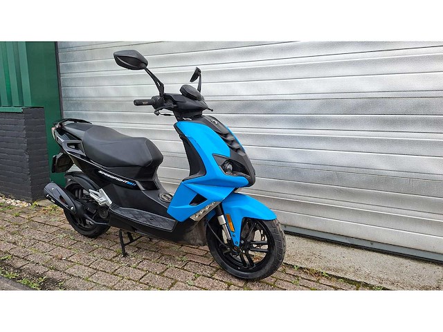 Peugeot speedfight 25 km snorscooter 4takt - afbeelding 6 van  7