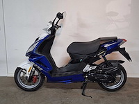 Peugeot speedfight 3 25km snorscooter 4-takt - afbeelding 1 van  7