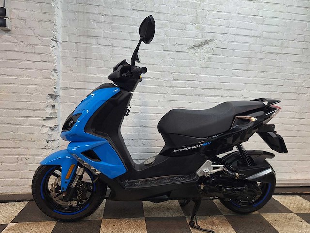 Peugeot speedfight 4 45 km bromscooter 4takt - afbeelding 1 van  7