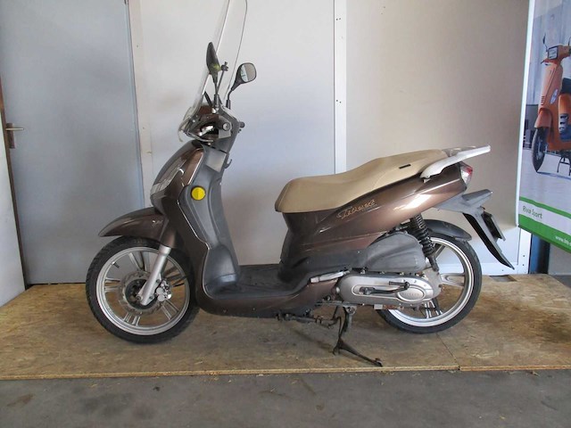 Peugeot tweet - snorscooter - scooter - afbeelding 1 van  5