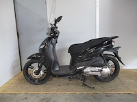 Peugeot tweet 125 - motorscooter - 4 t - motorcycle