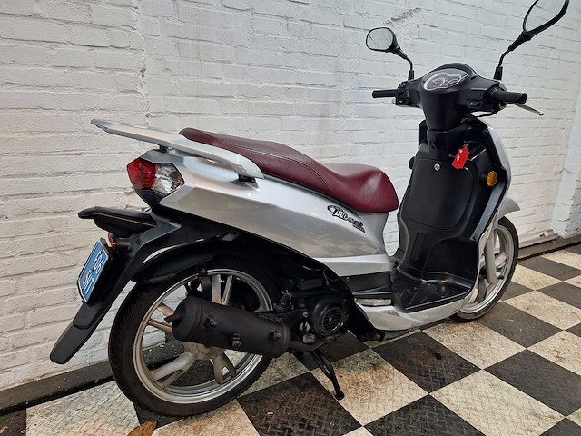 Peugeot tweet 25 km snorscooter 4takt - afbeelding 5 van  7
