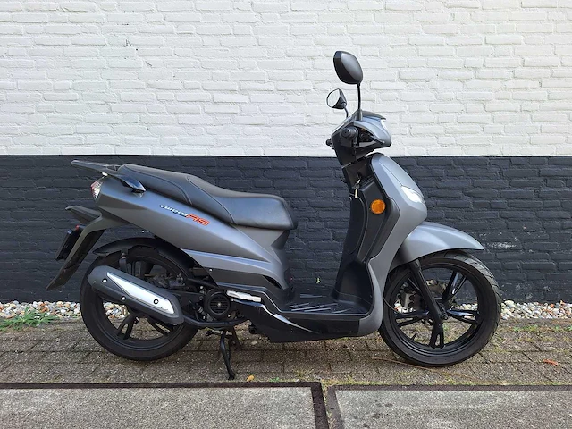 Peugeot tweet rs 45km 4t bromscooter - afbeelding 6 van  7
