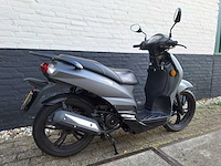 Peugeot tweet rs 45km 4t bromscooter - afbeelding 4 van  7