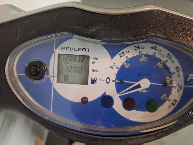 Peugeot vivacity 25 km snorscooter 2takt - afbeelding 4 van  7
