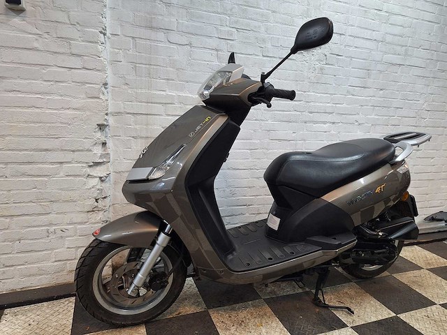 Peugeot vivacity 25 km snorscooter 4takt - afbeelding 1 van  7