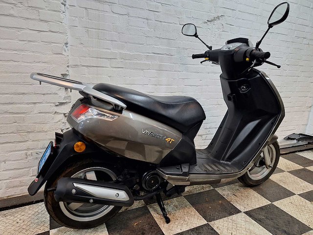 Peugeot vivacity 25 km snorscooter 4takt - afbeelding 3 van  7