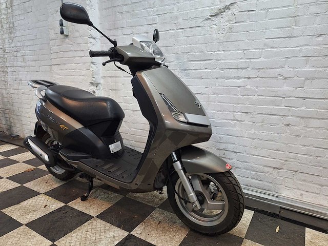 Peugeot vivacity 25 km snorscooter 4takt - afbeelding 4 van  7