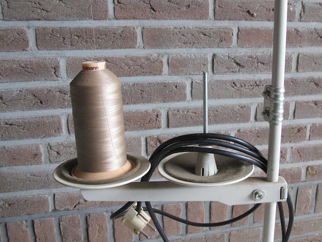 Pfaff - coffez 64628 - industriële naaimachine - afbeelding 16 van  17