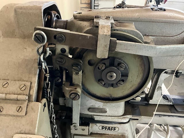Pfaff 900/56 naaimachine - afbeelding 12 van  16