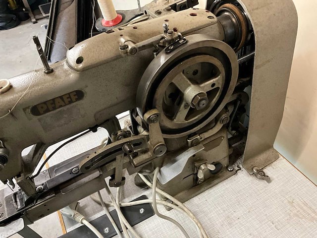 Pfaff 900/56 naaimachine - afbeelding 15 van  16