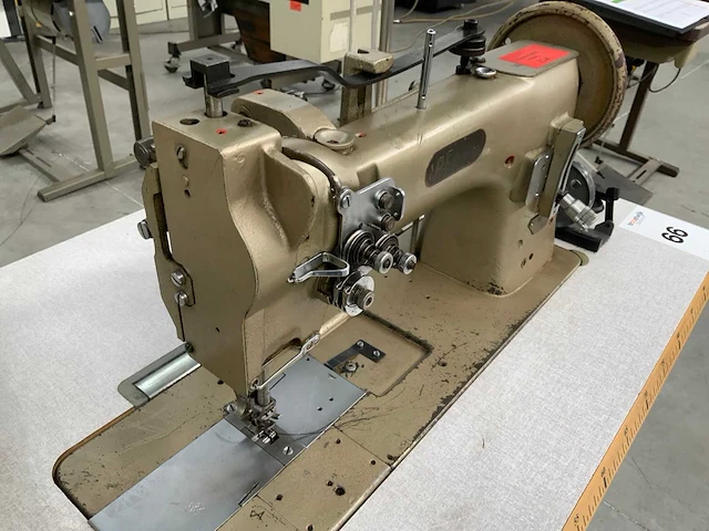 Pfaff stikmachine - afbeelding 4 van  6