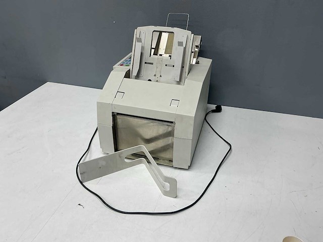 Pfe - e1042aa - minimailer 2+ - vouwmachine - afbeelding 1 van  10