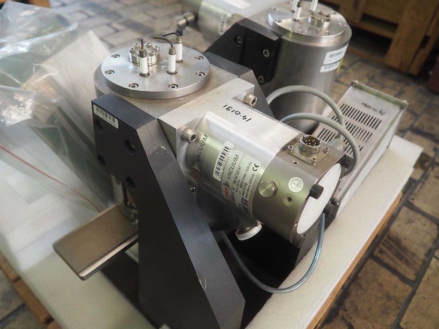 Pfeiffer - tmh 071-010-005 px - turbo vacuum pomp (2x) met controller - afbeelding 6 van  8
