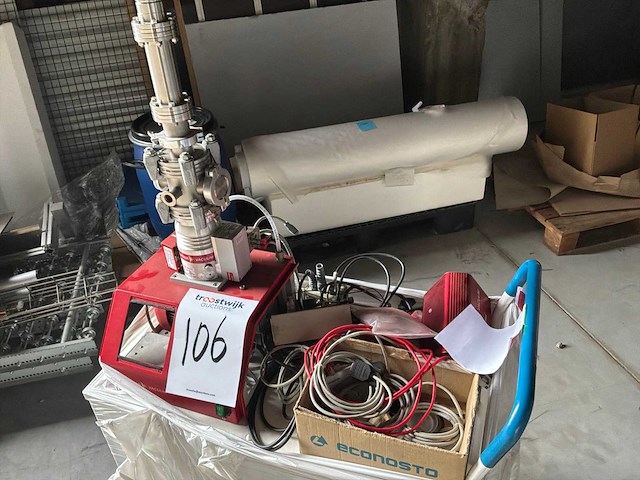 Pfeiffer chemische analyzer - afbeelding 1 van  4