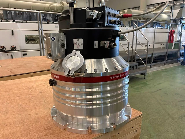 Pfeiffer hipace 2300u moleculaire vacuümpomp (5x) - afbeelding 2 van  7