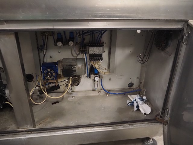 Pfm - afbeelding 13 van  22