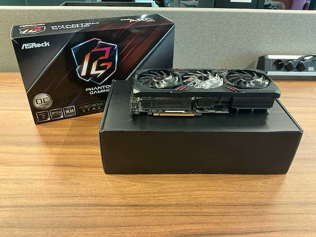 Phantom gaming intel arc a770 grafisch kaart - afbeelding 1 van  5