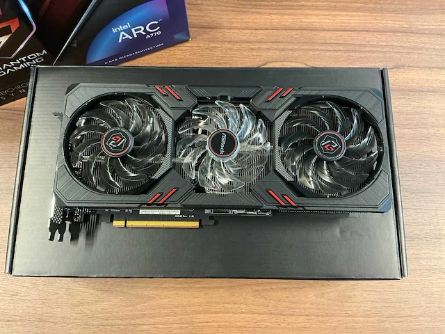 Phantom gaming intel arc a770 grafisch kaart - afbeelding 2 van  5