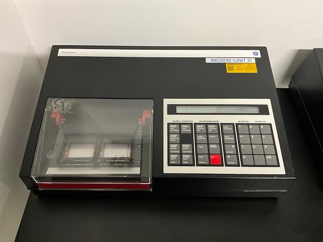 Pharmacia phastsystem eiwit-electroforese en gelontwikkelingssysteem - afbeelding 3 van  5