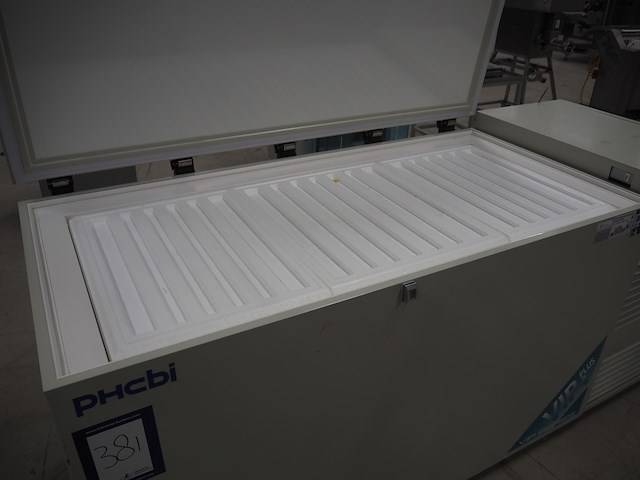 Phcbi - afbeelding 8 van  11