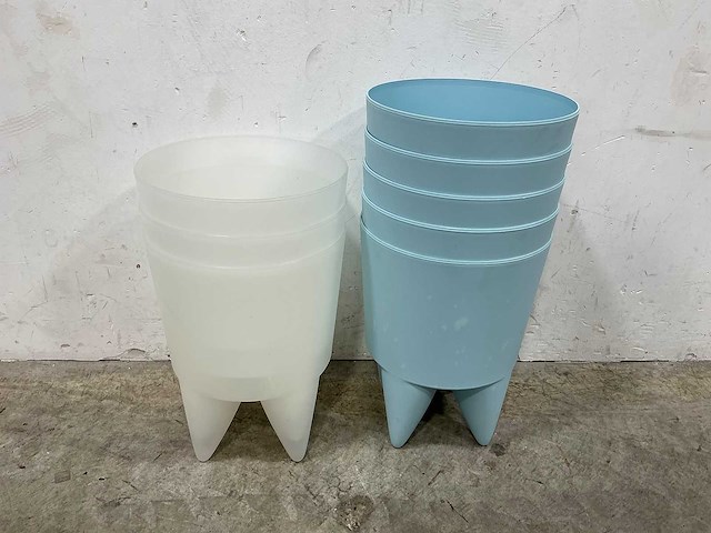 Philippe starck - bubu kruk (8x) - afbeelding 3 van  3