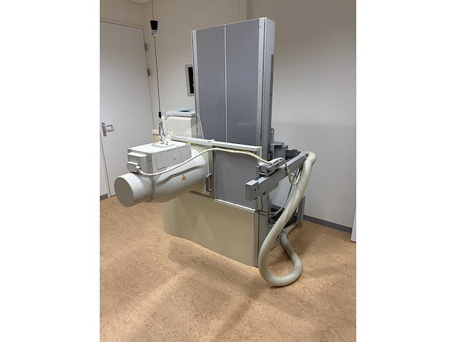 Philips - diagnost 20 - x-ray fluoroscopy stand - afbeelding 1 van  5