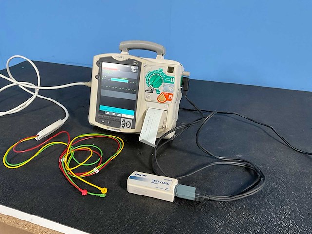 Philips - heartstart mrx - defibrillator - afbeelding 1 van  8