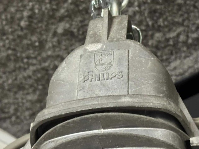 Philips - industriële hanglamp (2x) - afbeelding 2 van  2
