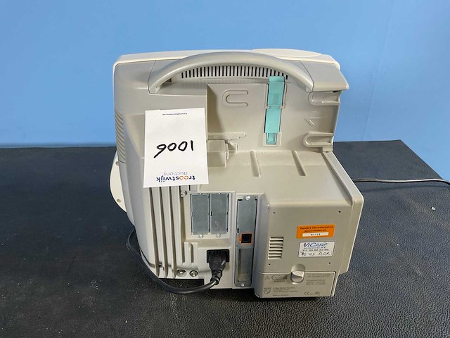 Philips - intellivue mp50 patient monitor - 2005 - afbeelding 4 van  5