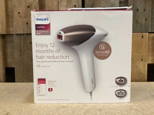 Philips - lumea prestige 8000 series - ontharingsapparaat - afbeelding 1 van  2