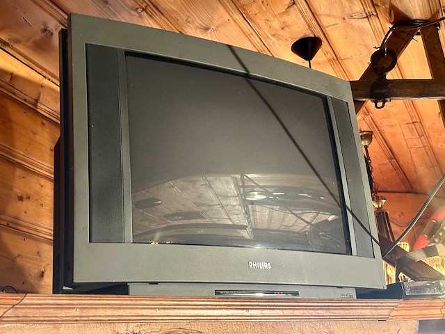 Philips - matchline - televisie - afbeelding 2 van  3