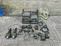 Philips - militaire communicatieapparatuur v.v. radiounits/transceivers. headsets, antenneunit, connectoren en toebehoren - afbeelding 1 van  14
