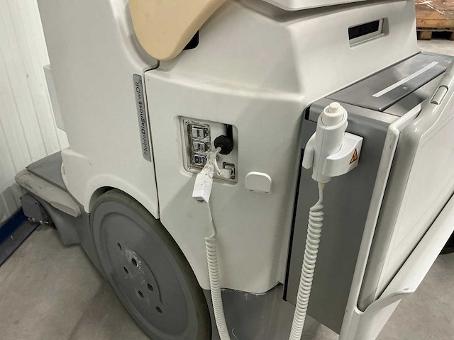 Philips - mobilediagnost wdr - röntgenapparaat - afbeelding 4 van  4