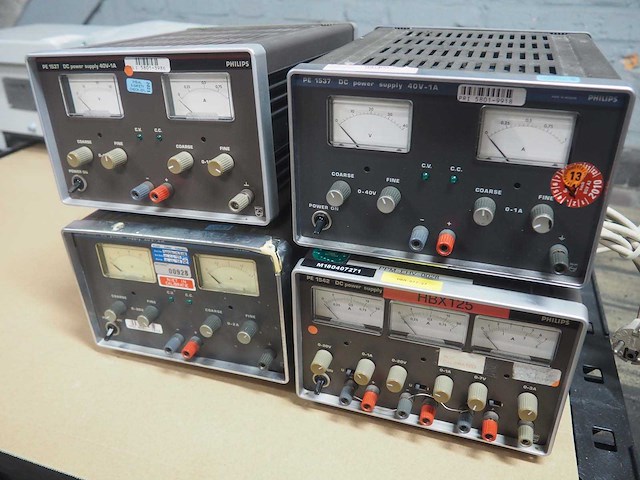 Philips - regelbare voedingen (4x) - afbeelding 1 van  10