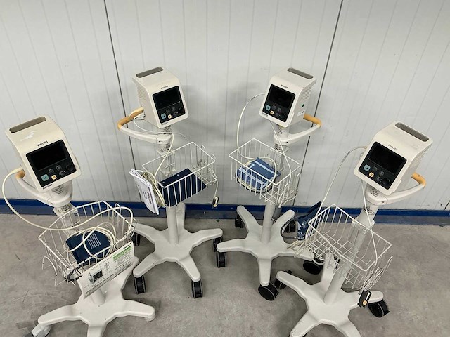 Philips - suresigns vs2 - bloeddrukmeter - afbeelding 2 van  5