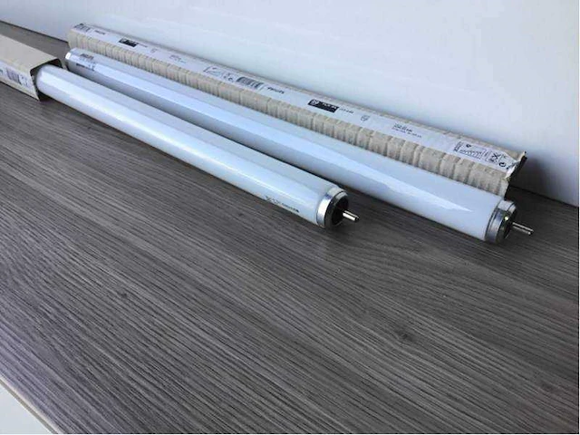 Philips - tlx xl 20w/33-640 - lichtbronnen interieurverlichting (23x) - afbeelding 2 van  9