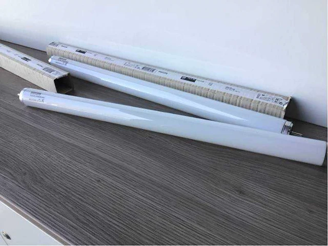 Philips - tlx xl 20w/33-640 - lichtbronnen interieurverlichting (23x) - afbeelding 3 van  9
