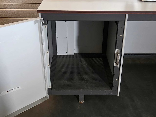 Philips - werkbank met slijpsteenmachine - afbeelding 11 van  13