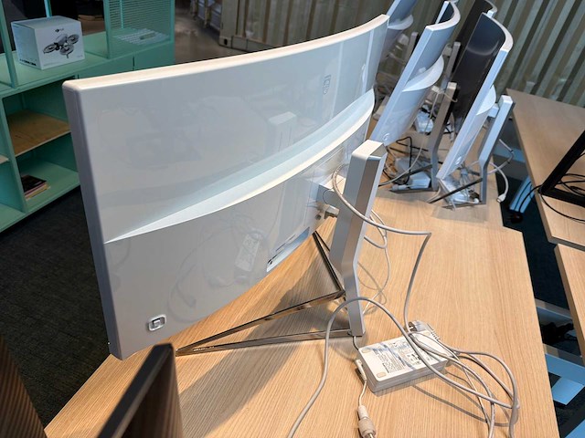 Philips 349x7f curved monitor - afbeelding 3 van  5