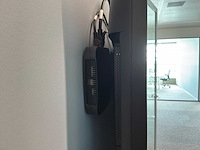 Philips 55bdl3650q 55" professioneel display met poly videoconferentiesysteem - afbeelding 3 van  6