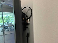 Philips 55bdl3650q 55" professioneel display met poly videoconferentiesysteem - afbeelding 4 van  6