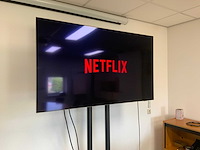 Philips 55oled706/12 ambilight televisie op verrijdbaar neomounts statief - afbeelding 5 van  12