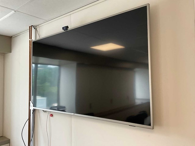 Philips 70pus7555/12 u0 inch led 4k televisie met camera 70 - afbeelding 1 van  3